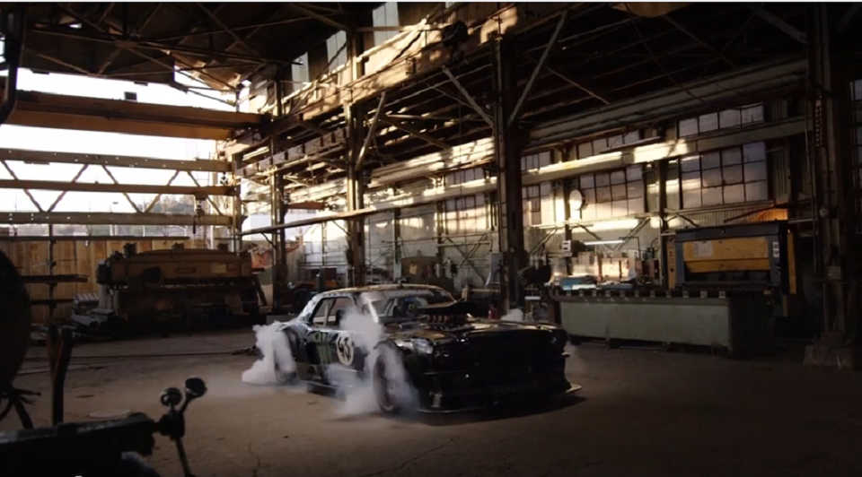 Ken Block - GYMKHANA 7: WILD IN THE STREETS OF LOS ANGELES - Ford Mustang 1965